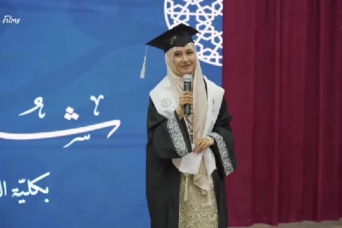 Harumkan Indonesia di Al-Azhar Kairo, Yelli Putri Yani Jadi Simbol Sukses Pendidikan Pesantren